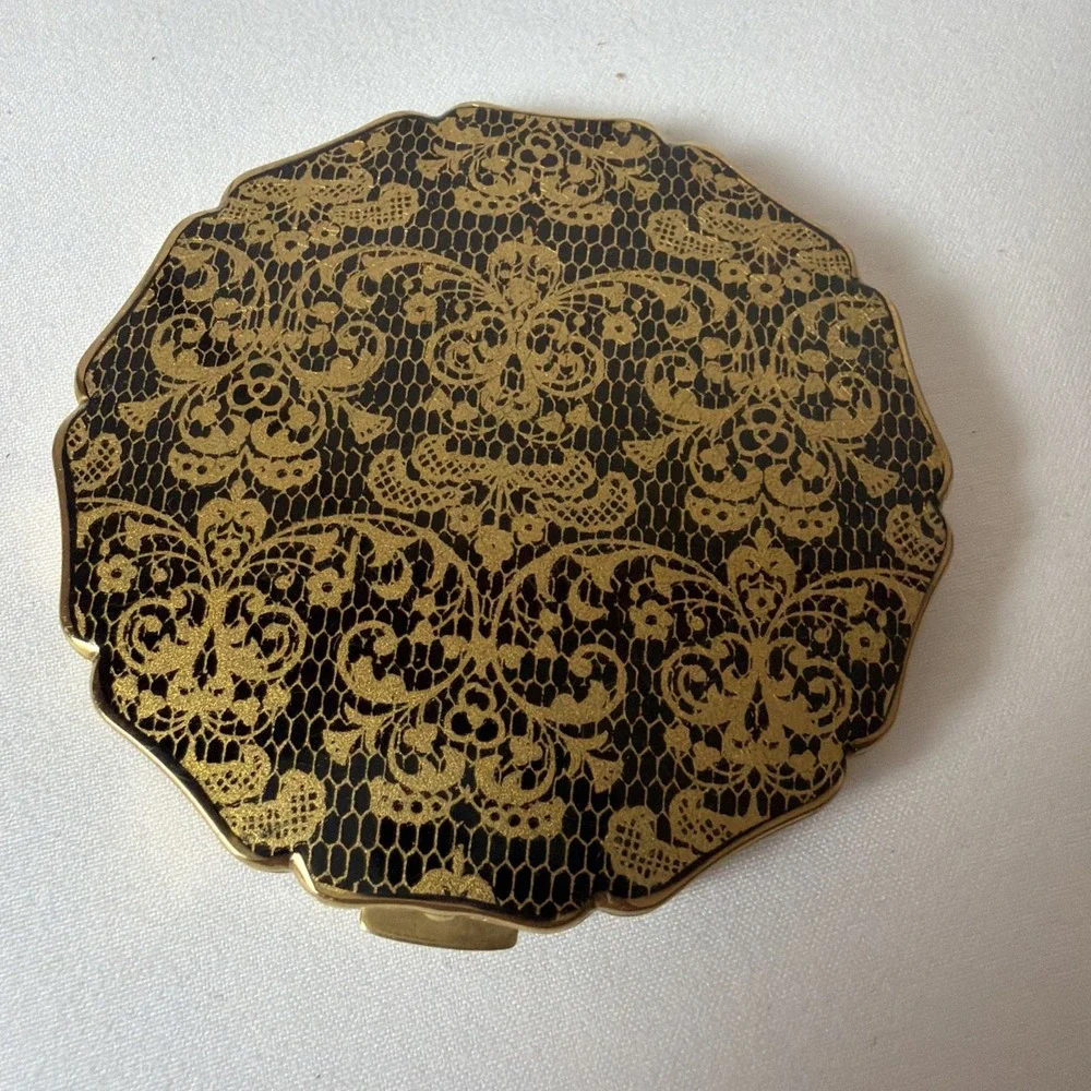 Vintage Stratton Ladies Powder Compact Mirror Gold Renaissance Enamel MidCentury